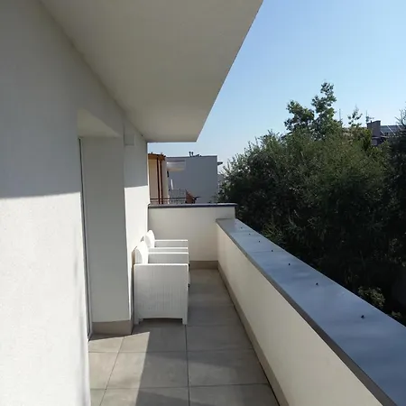 Willa Bloom Rewa Exterior photo